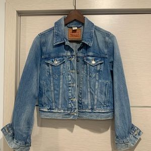 Levi's Denim Jacket. Size small